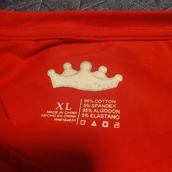 NEW Heads or Tails Size XL FITTED Red T-Shirt Cobra Tiger Rhinestone TINY FLAW - Picture 5 of 8